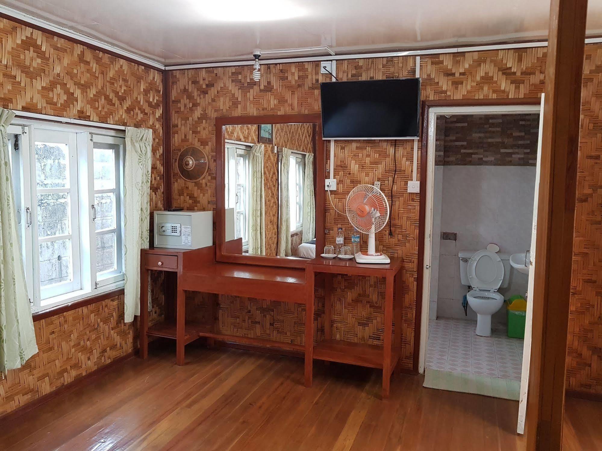 Mingalar Inn Inle Lake Exterior photo